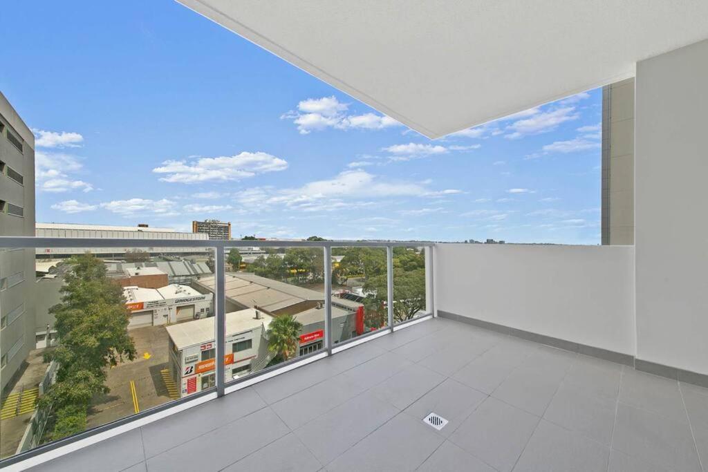 Aircabin｜Mascot｜Spacious & Modern｜Walk To Station Sydney Exterior photo